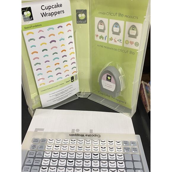 Cricut Lite Cupcake Wrappers + Cricut Cake Birthday Cakes Cartridges Lot